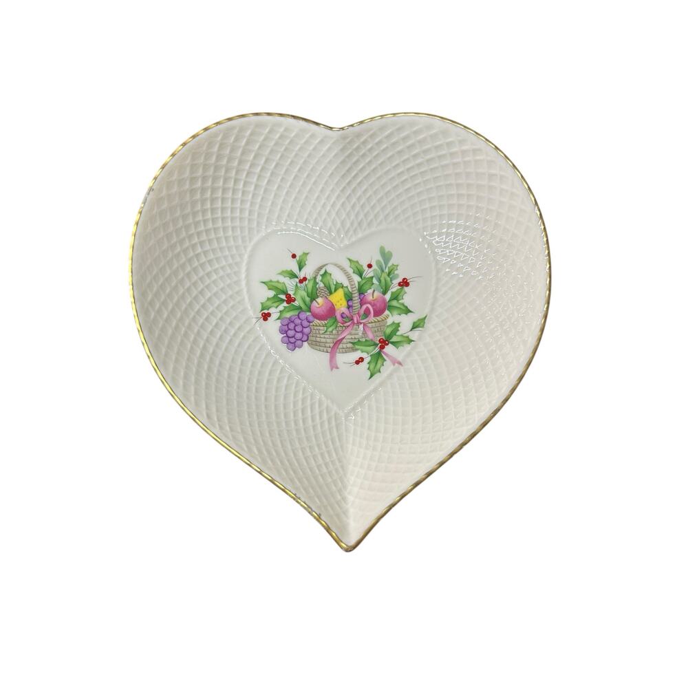 Mikasa Japan Ivory Bone China Christmas Spirit Tender Heart Trinket Dish